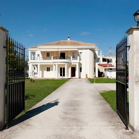 Вилла Casa Bianca Kanali  Экстерьер фото