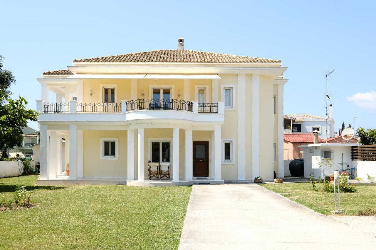 Вилла Casa Bianca Kanali  Экстерьер фото